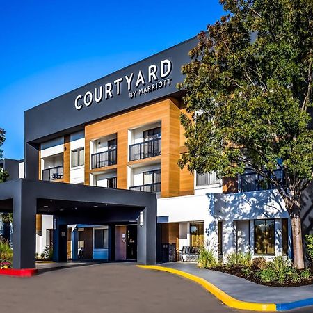 Courtyard By Marriott Livermore Exteriör bild