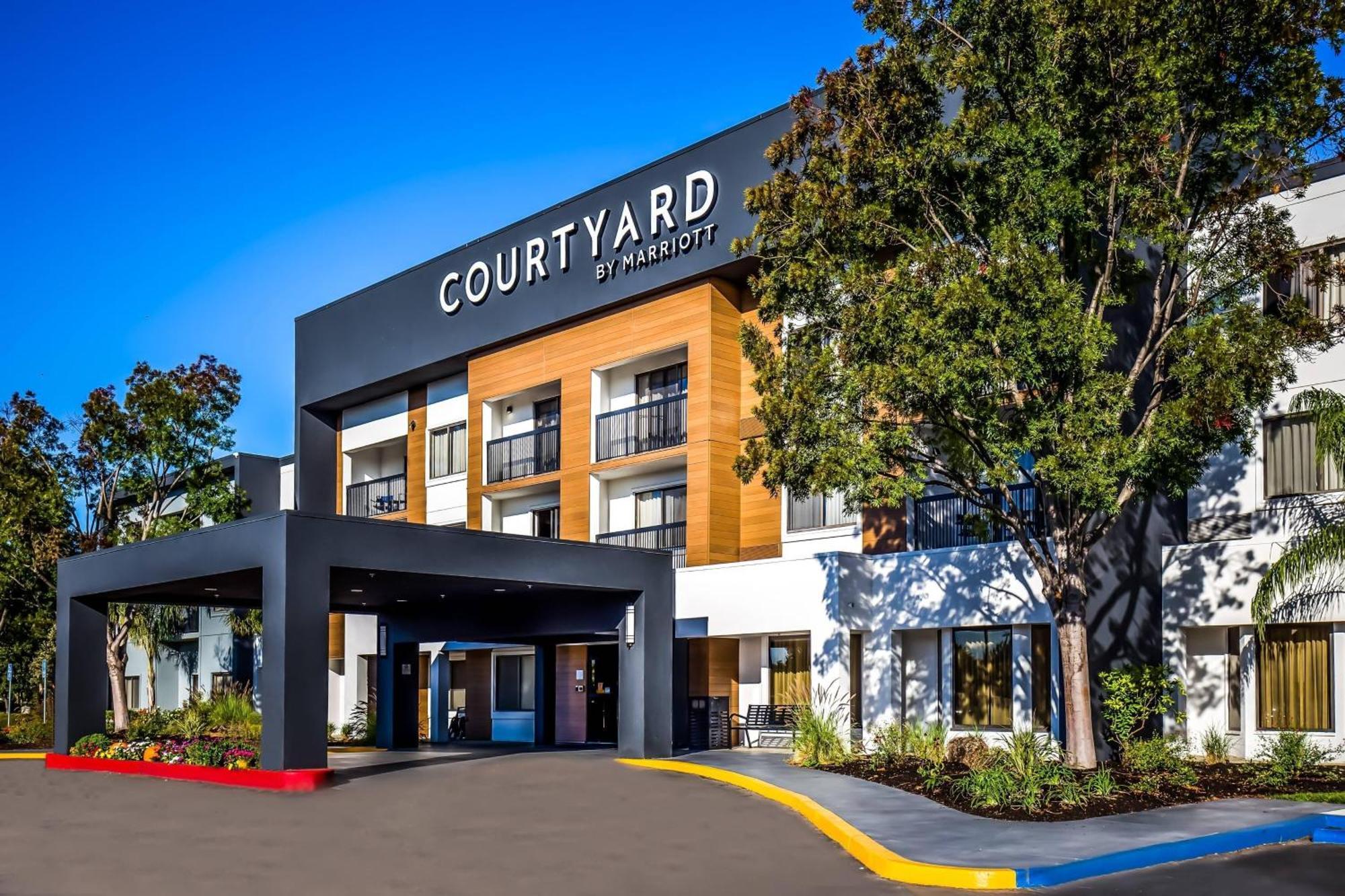 Courtyard By Marriott Livermore Exteriör bild