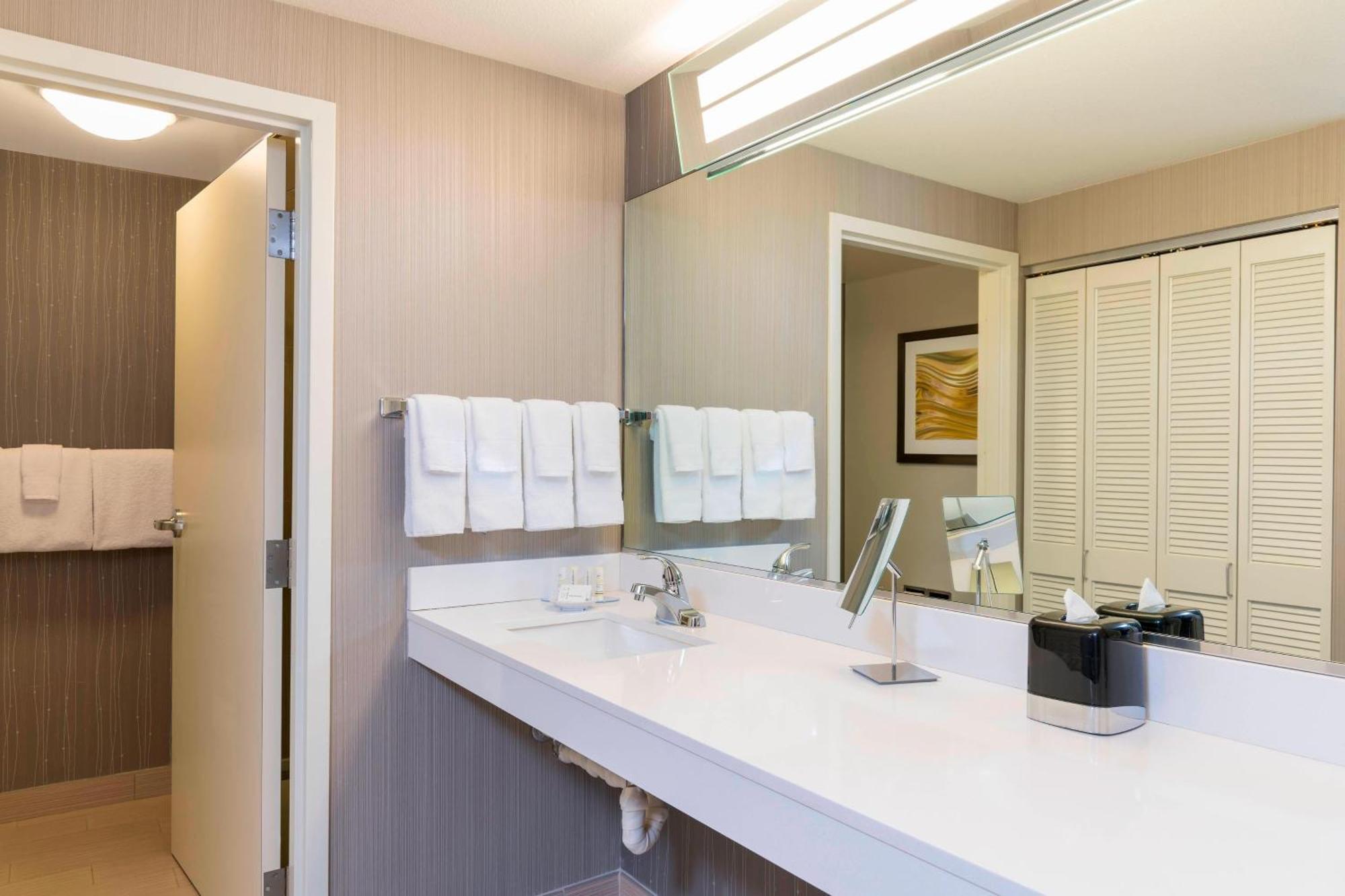 Courtyard By Marriott Livermore Exteriör bild
