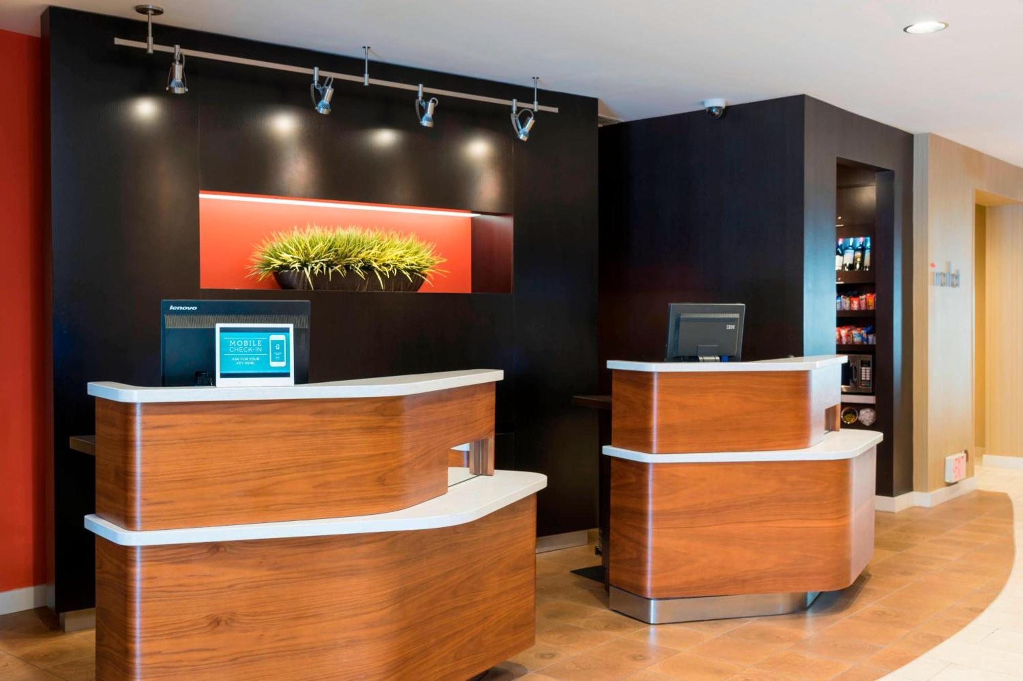 Courtyard By Marriott Livermore Exteriör bild