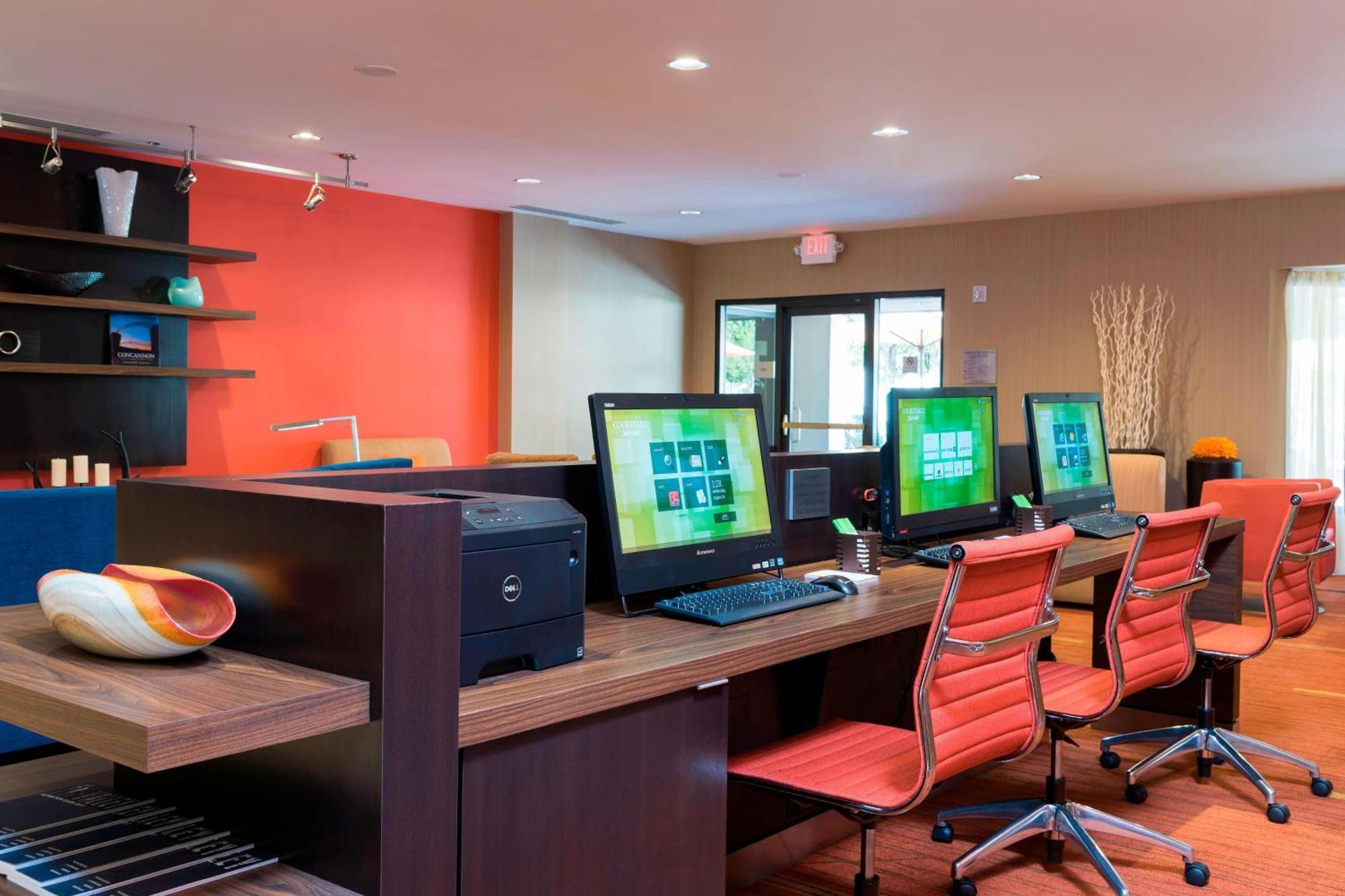 Courtyard By Marriott Livermore Exteriör bild
