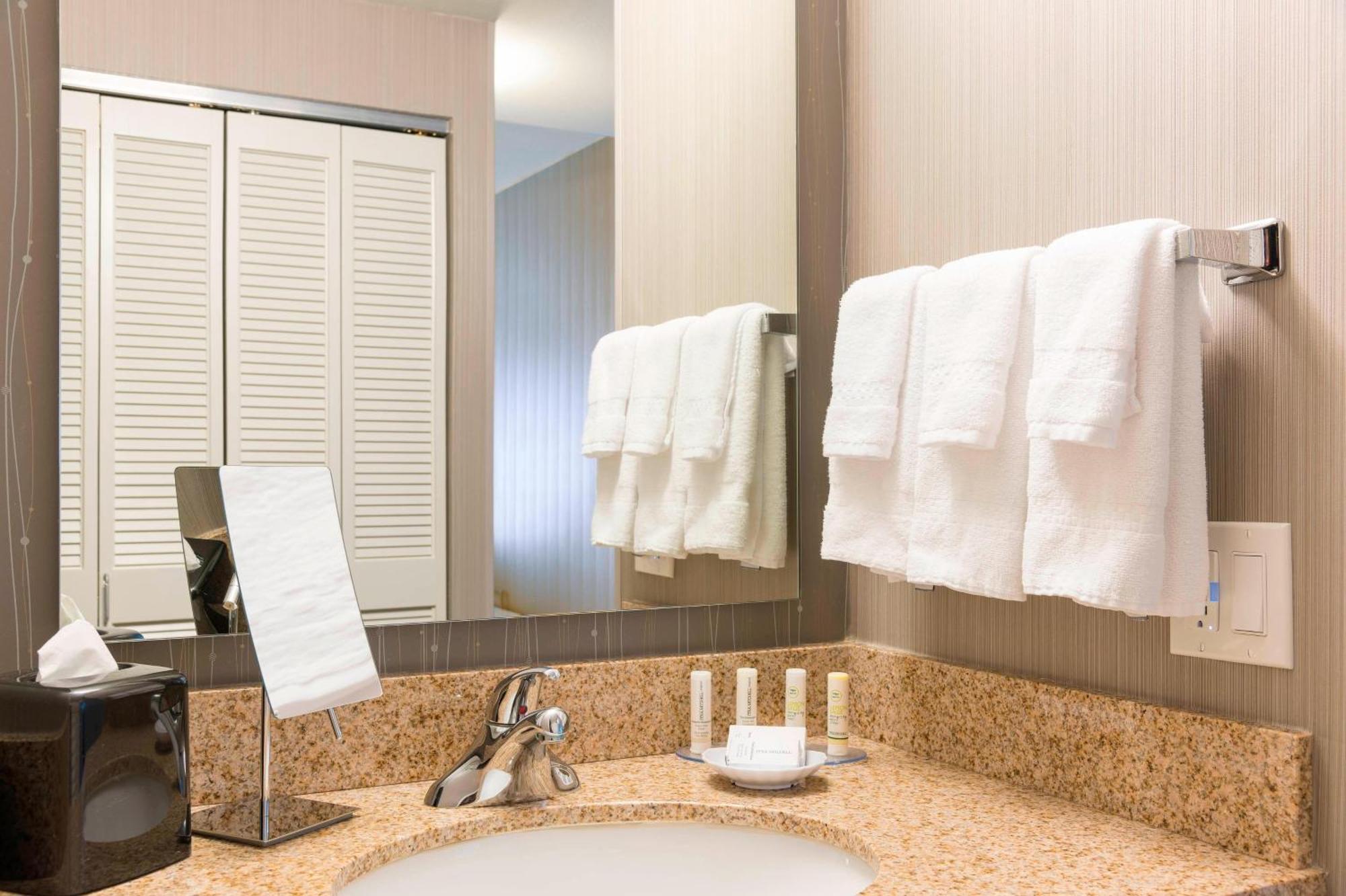 Courtyard By Marriott Livermore Exteriör bild